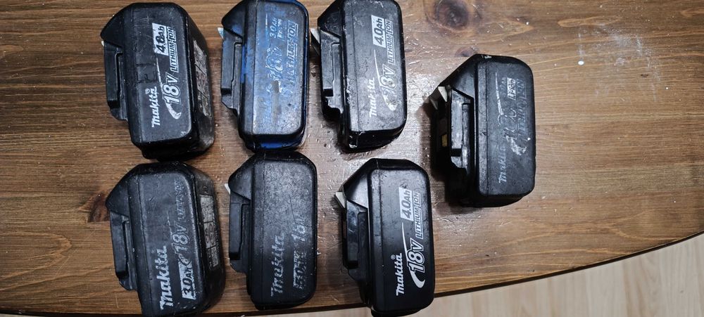 7 Батерии Makita 18v