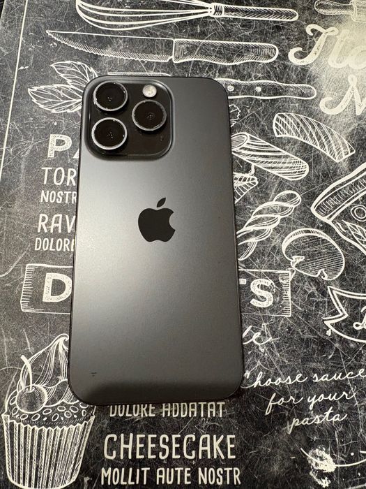 iPhone 15 Pro 128 Black Titanium за части