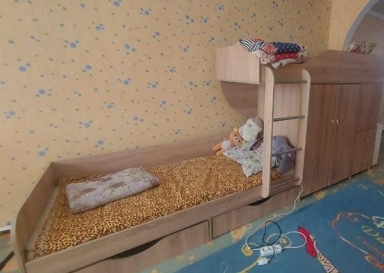 Детская кроватка