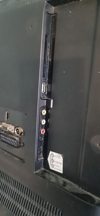 Продавам телевизор FINLUX
32FLYR274S