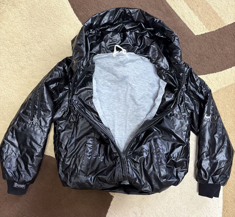 Куртка демисезонная на девочку