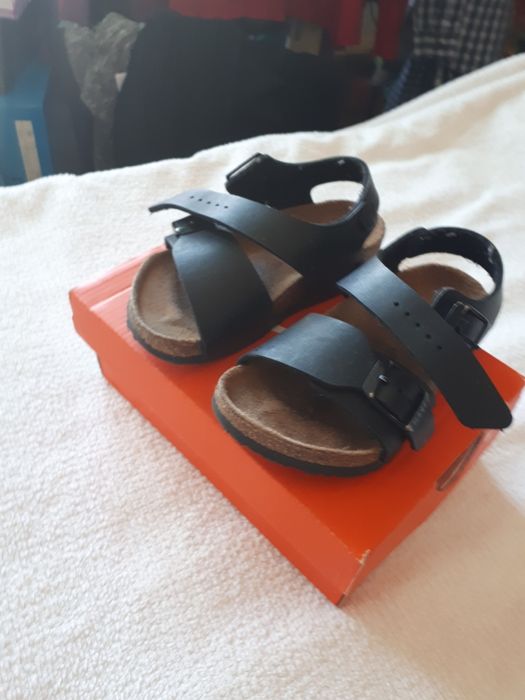 детская обувь разная