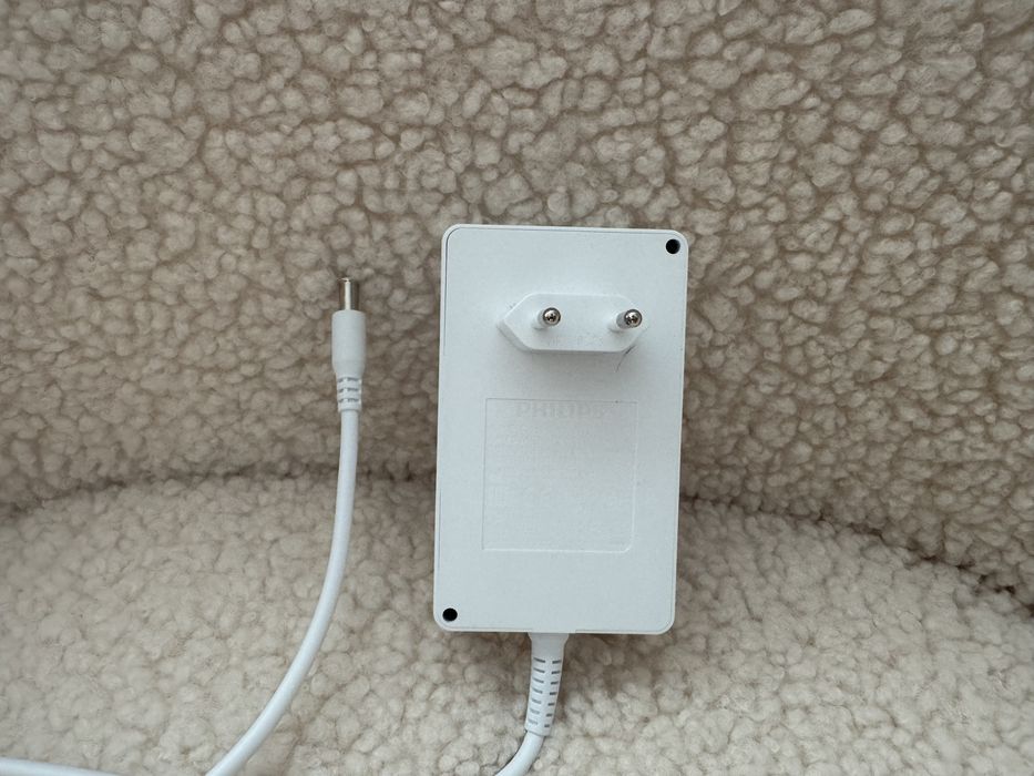 Фотоепилатор IPL Philips Lumea Prestige BRI956/00, Smartskin сензор, Употреба с или без кабел, Аксесоари за лице, тяло, подмишници и бикини зона