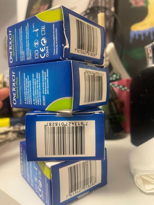 4 cutii teste one touch select plus in termen