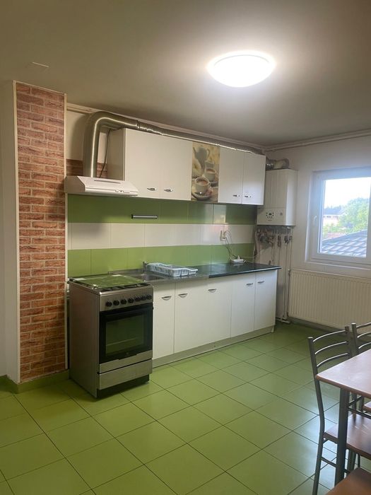 Vand apartament , 2 camere , etaj 2 , semidecomandat, micro 5