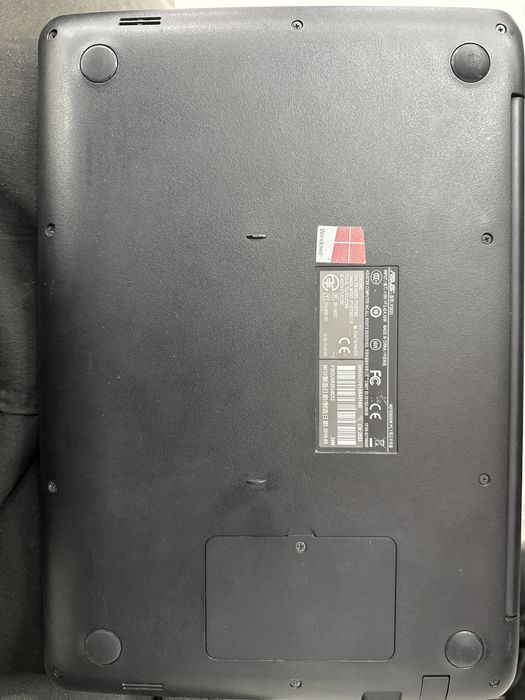 Ноутбук ASUS.