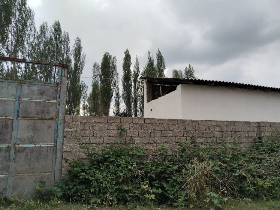 Ер сотилади. Yer sotiladi.