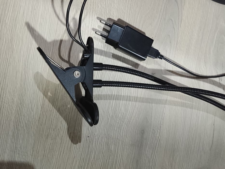 Светильник настольный