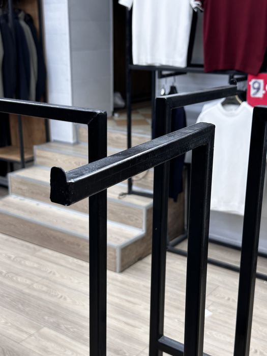 Вешалка , стойка для одежды