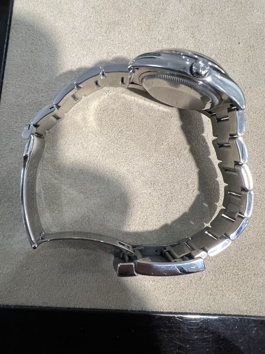 Ceas Rolex  Oyster Perpetual Date 34mm ref.115200