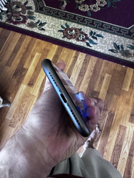 Iphone 11 LL/A hamma Joyi Originak