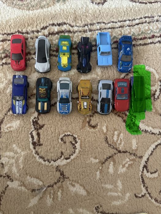 Продам Машинки Hot wheels оригинал
