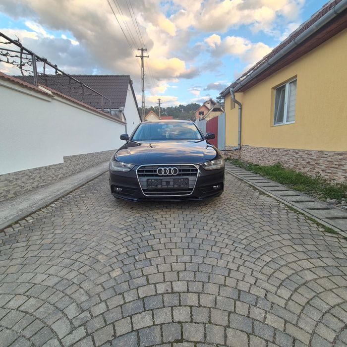 AUDI A4
