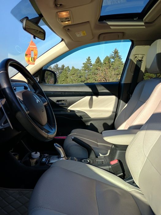 Mitsubishi Outlander PHEV