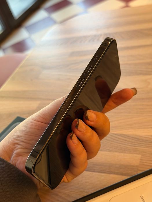 Продам iPhone 13 Pro, 256 ГБ, Graphite