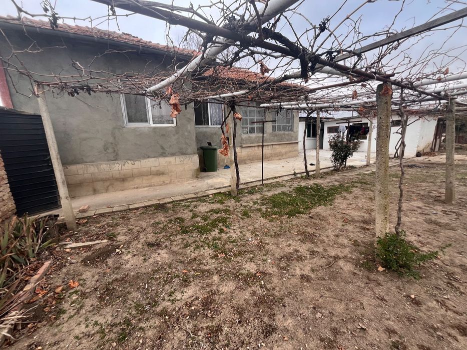 Продава се Къща в с. Царевци, Област Варна - 2000 кв.м за 18 €/кв.м - Снимка #2