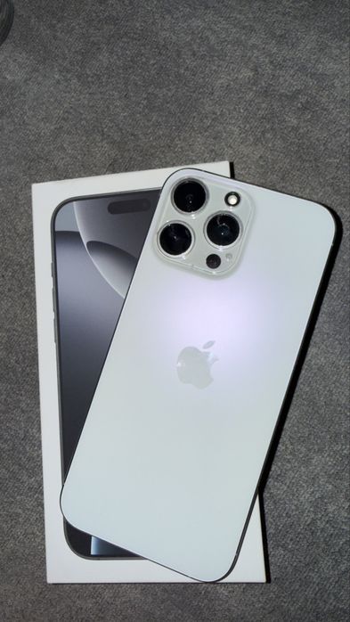 iPhone 16 pro max 256gb