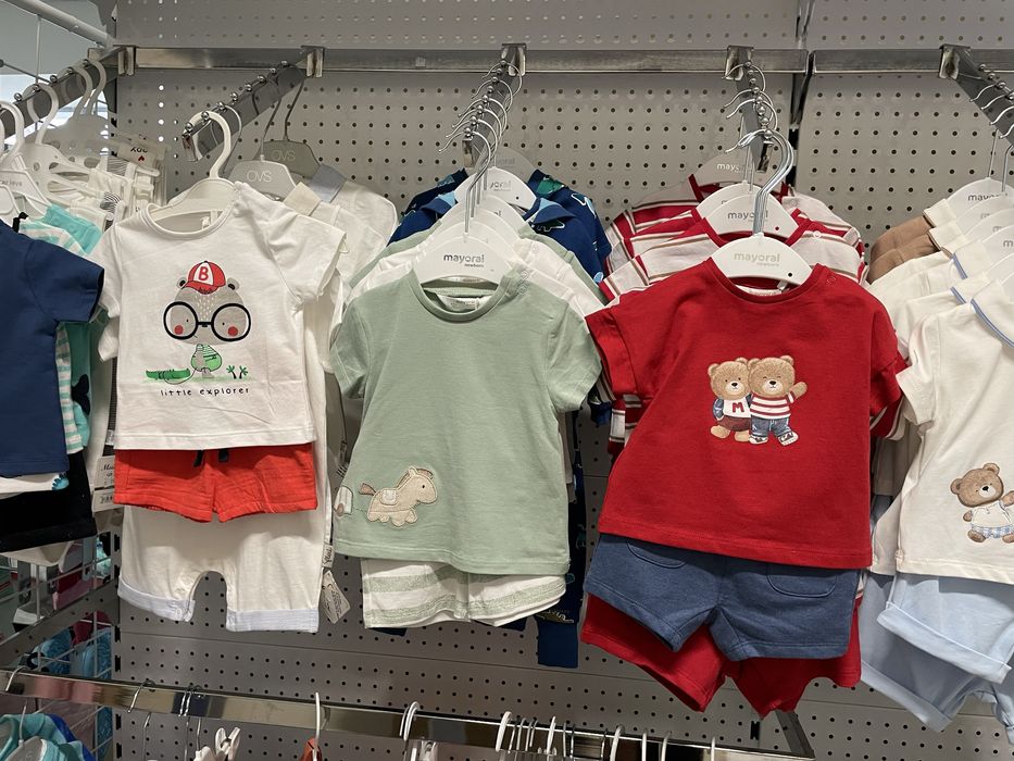 РАЗПРОДАЖБА!!на едро детски дрехи Mayoral и Boboli