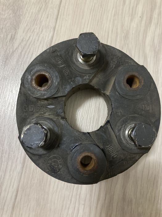 Мягкое соединение (эластичка)бмв е36 е34 е32 е39