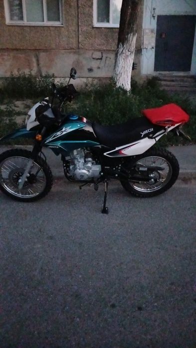 Мотоцикл yaqi 250