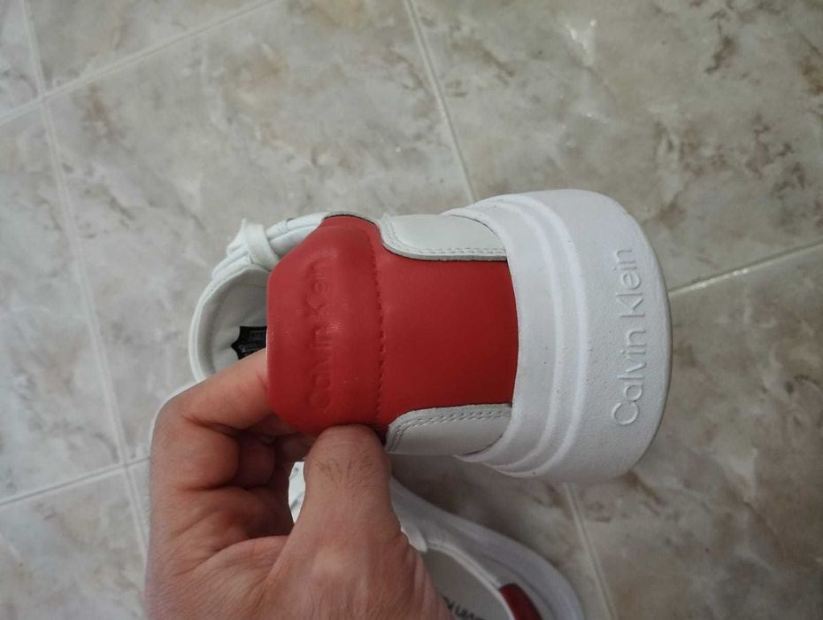 Кецове бели-Calvin Klein