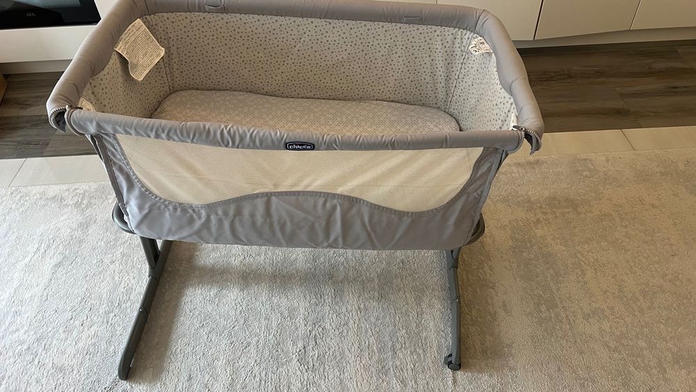 Vand patut co-sleeper Chicco Next2Me