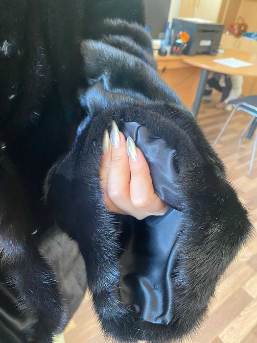 Продается норковая шуба