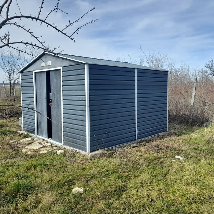 Casuta de gradina metalica