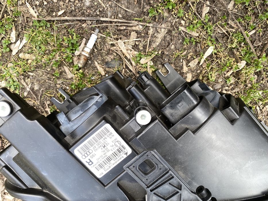 Far Audi A4 B8 2007 - 2011 far dreapta