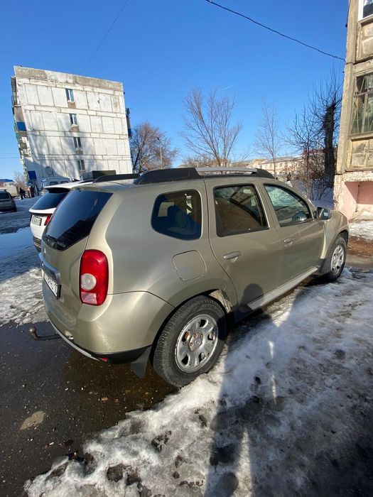 Продам рено дастер