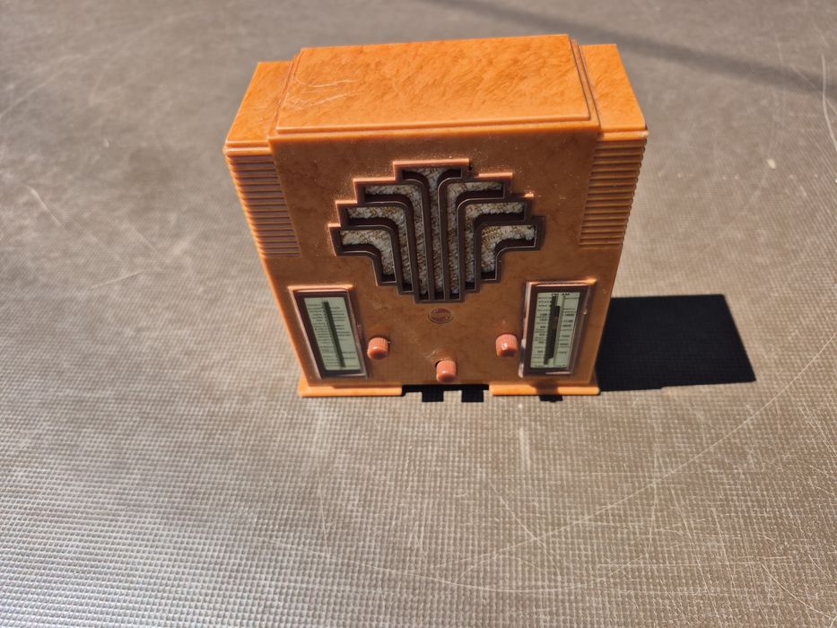 Vand Radio Philips 528,model 1935, made in Nederland miniature - functional
