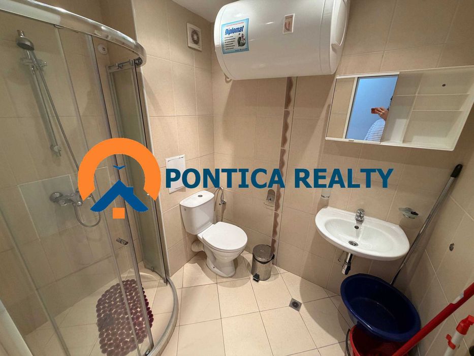 Тристаен апартамент на първа линия море в Ахелой