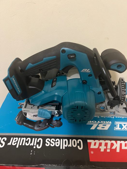 Makita 18V Акумулаторен циркуляр