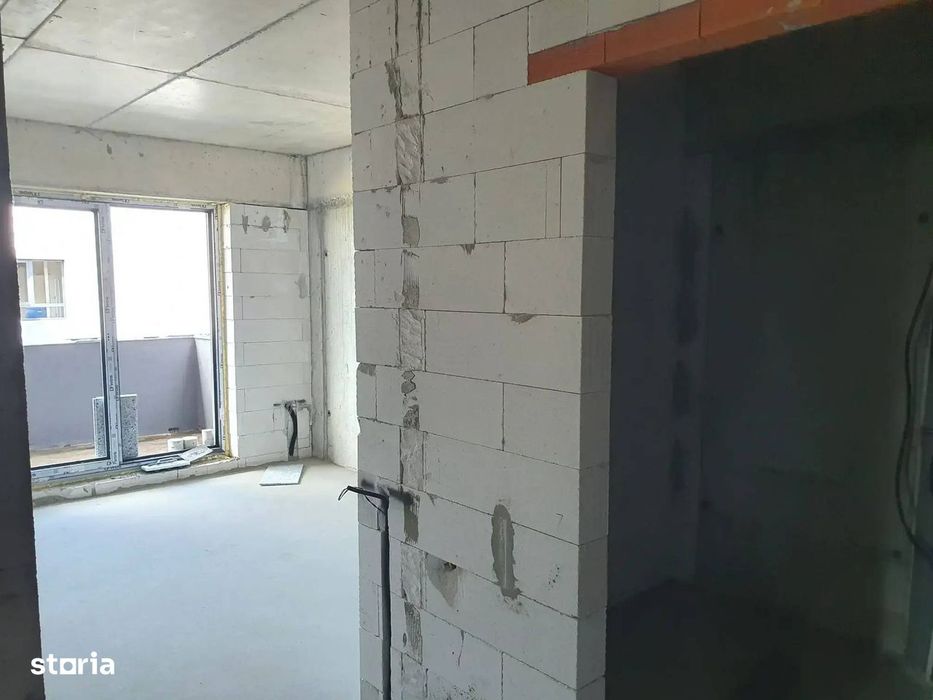 Comision Zero - 2 Camere Decomandat, loc parcare inclus, Titan