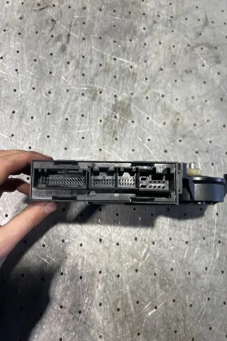 Motoras macara geam fata stanga Audi A8 2006