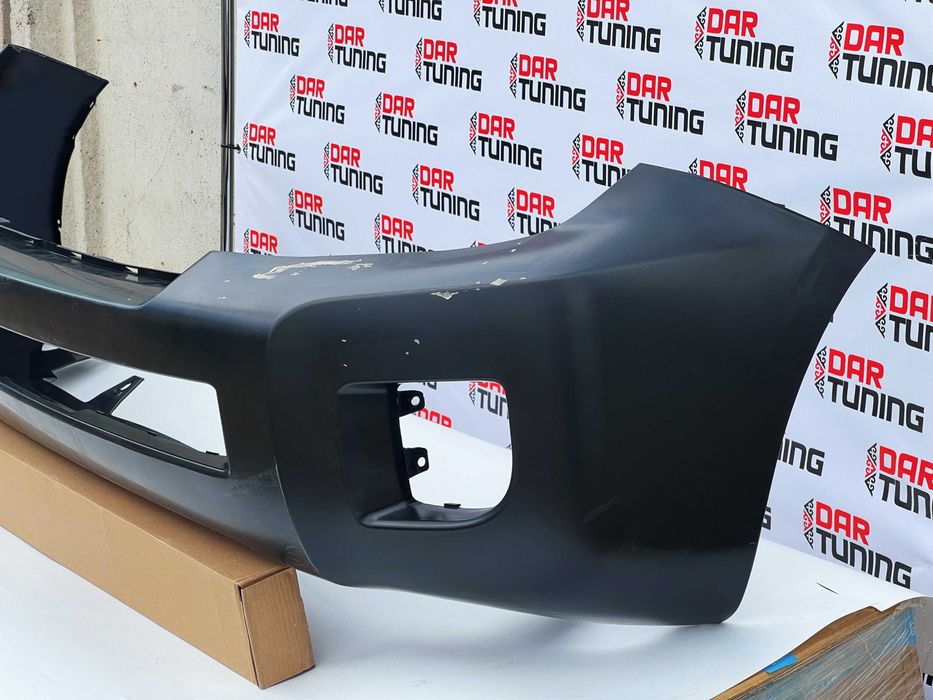 Передний бампер под оригинал Toyota LC200