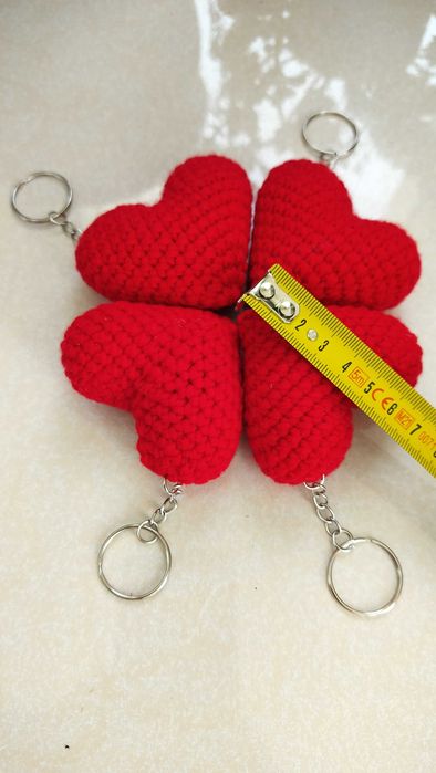 Сърце ръчно плетено, ключодържател за Свети Валентин