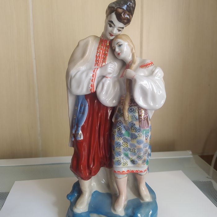 Статуэтка "Майская ночь"