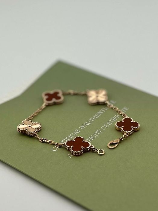 Продам оригинальный  новый браслет Van Cleef