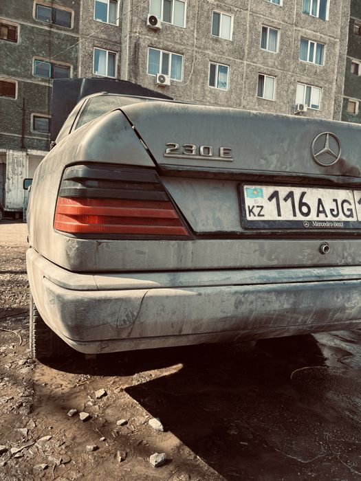 Продам машину мерседес