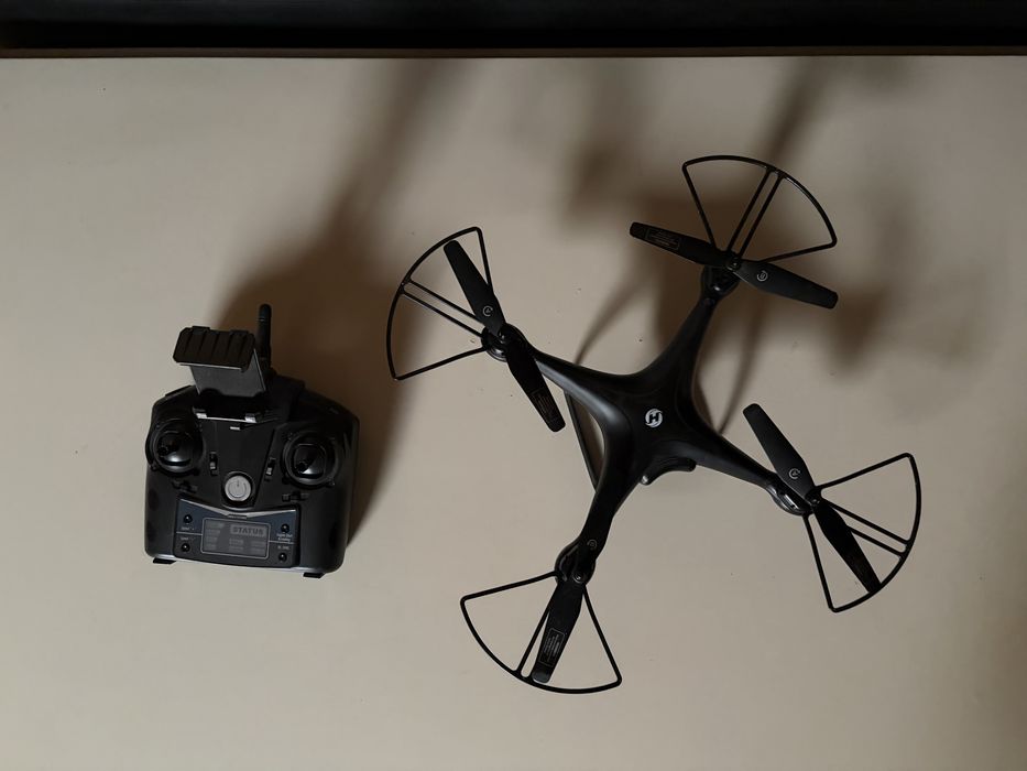 Dronă Holy Stone HS110D – Cameră Full HD 1080P