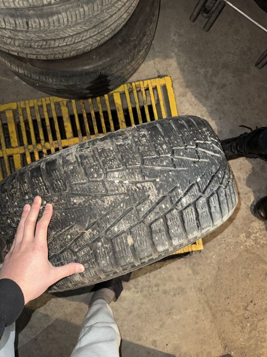 Зимние шины комплект