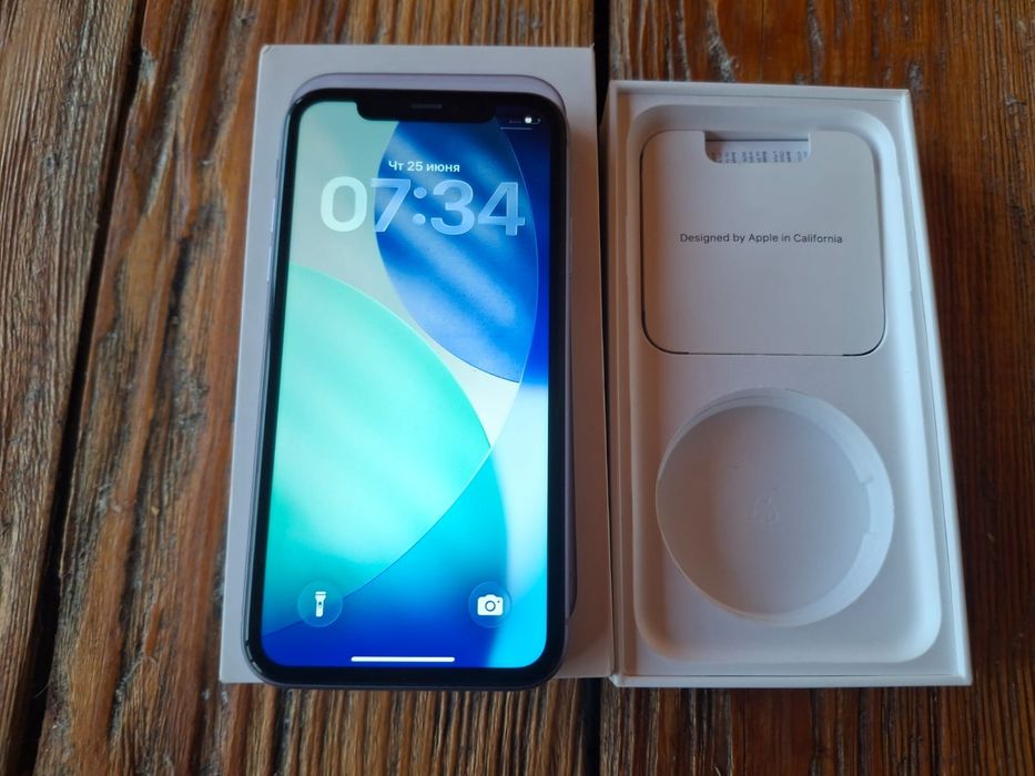 iPhone 11  128гб  68АКБ цена 75 тысяч