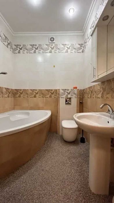 Дава се под наем Двустаен апартамент в София, Зона Б-5 - 55 кв.м за 612 € - Снимка #3