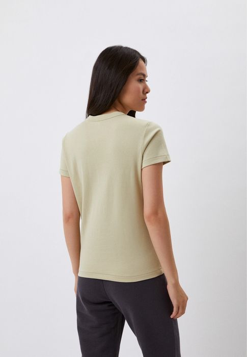 Продам футболку uniqlo