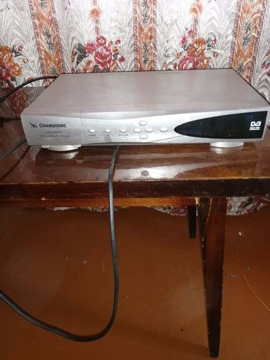 Спутниковый ресивер.