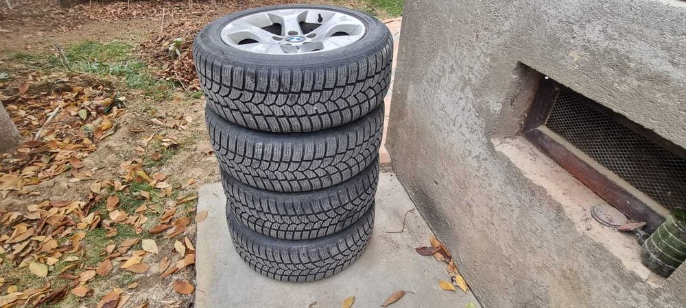 Продам шины б\у от BMW