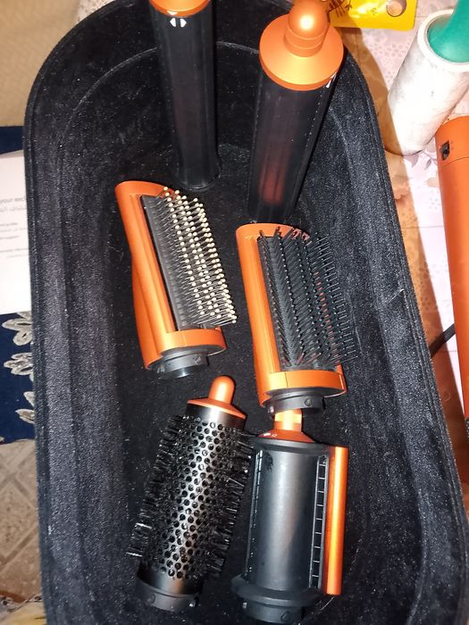 Продам Дайсон оригинал