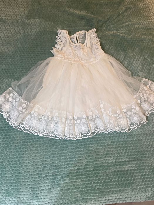 Детски дрехи и рокли