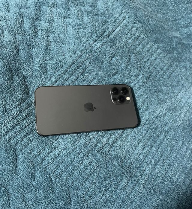 Продам Iphone 12 pro 128gb